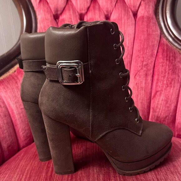 Shoe Dazzle Alix Platform Brown Hiker Bootie - Women's Size 7 - Picture 6 of 8